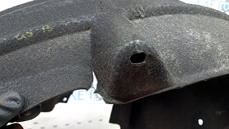 Rear left fender liner Audi Q5 8R 09-17 tears