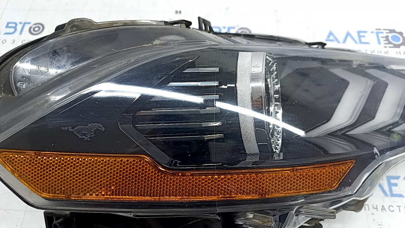Front right headlight assembly Ford Mustang mk6 18-23 LED, polished, scratches