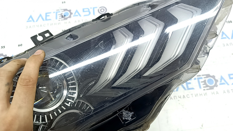 Front right headlight assembly Ford Mustang mk6 18-23 LED, polished, scratches