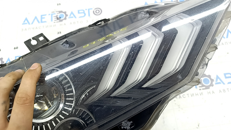Front right headlight assembly Ford Mustang mk6 18-23 LED, polished, scratches