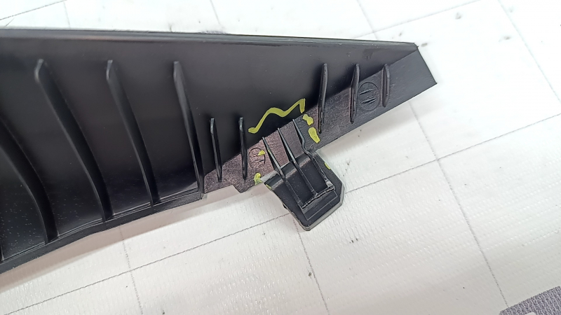 Upper right front pillar trim for Ford Mustang mk6 15-23 coupe, black, under the tweeter, scratches, broken mount