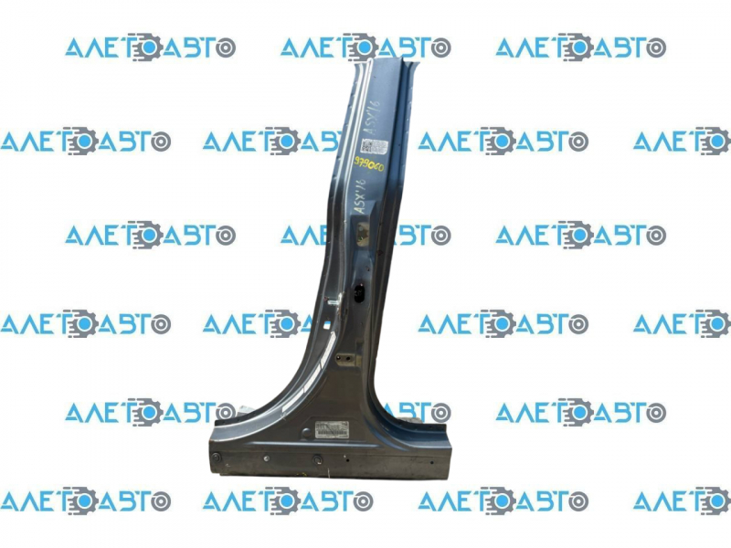 The central left body pillar of the Mitsubishi Outlander Sport ASX 10-25 is sawn off and dented