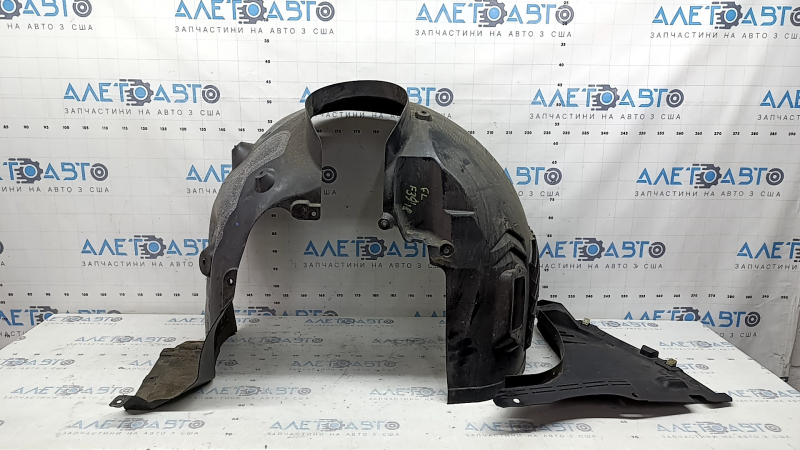 Front left fender liner BMW X2 F39 18-23 lower part is disconnected