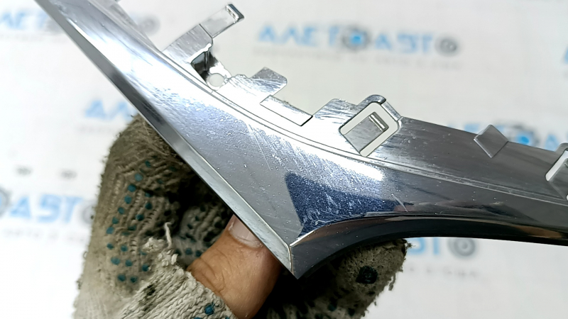 Left side mirror molding Lexus ES 19-26 chrome, scratches