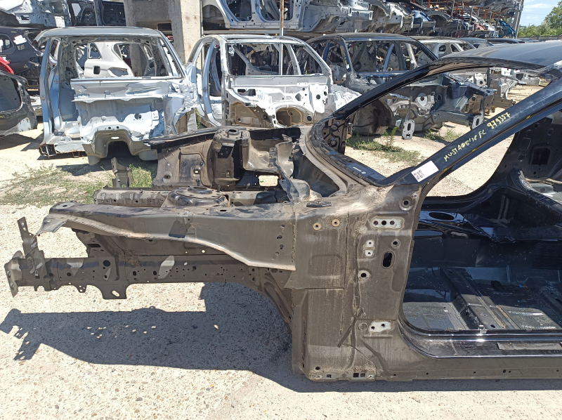 Front left quarter panel for Ford Mustang mk6 18-23 on the body, black