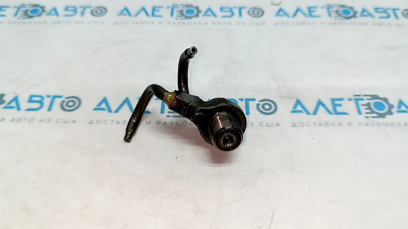 Oil injector for Kia Sorento 16-20 3.3 internal combustion engine with bolt