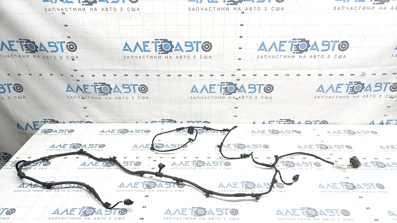 Wiring for the front bumper of the VW Atlas 21-23 for parking sensors and radar