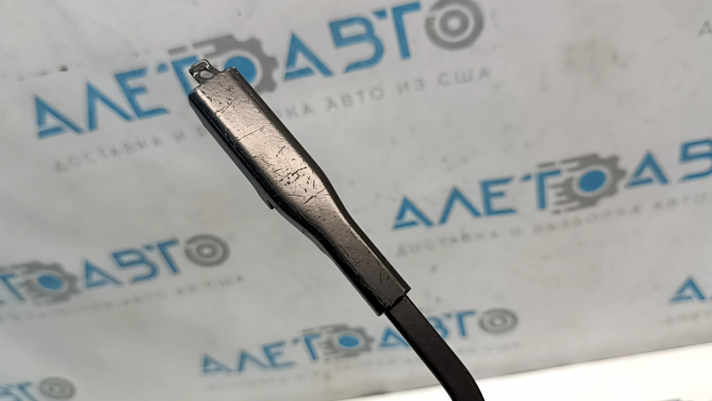 Left wiper arm Ford Escape MK4 20-26 scratches