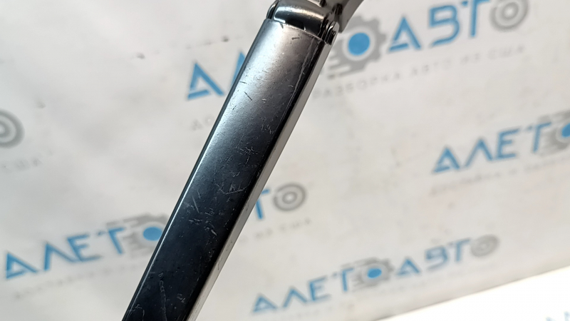 Left wiper arm Ford Escape MK4 20-26 scratches