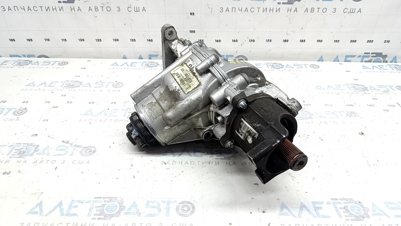 Transfer case BMW X1 F48 16-22 AWD 129k, with intermediate shaft