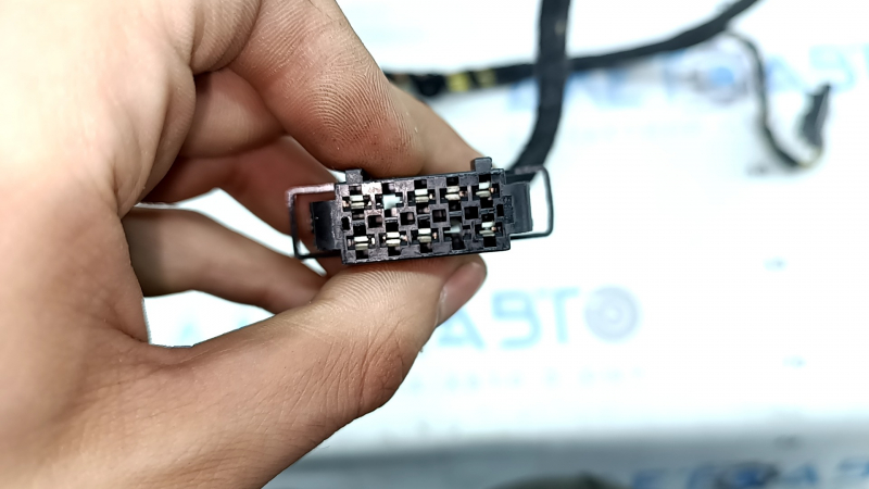 Wiring for the driver's seat VW Atlas 21-23 for electric and heated