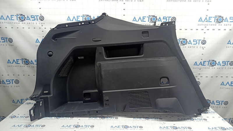 Left arch trim VW Atlas 18-23 black, with hooks and lamp, scratches, ready for dry cleaning
