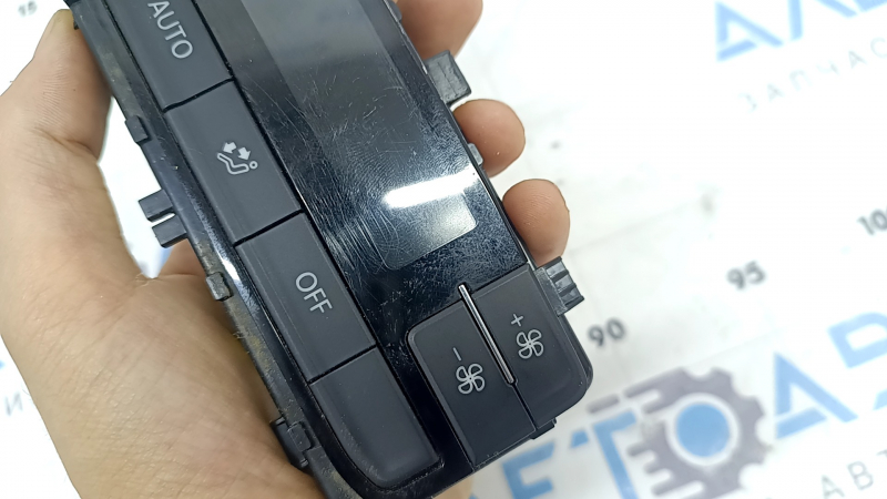 Climate control control 2 row VW Atlas 18-26 auto, scratches on the glass