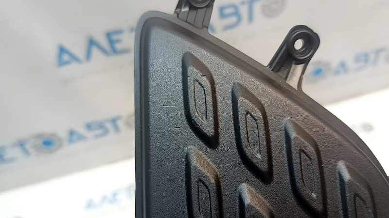 Right fog light plug Kia Niro 17-19 HEV, PHEV, scratches