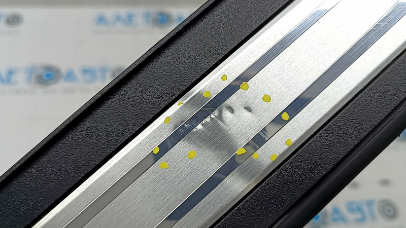 Outer front left door sill trim BMW 5 F10 11-16 backlight, dents, scratches