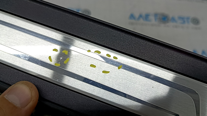 Outer front left door sill trim BMW 5 F10 11-16 backlight, dents, scratches