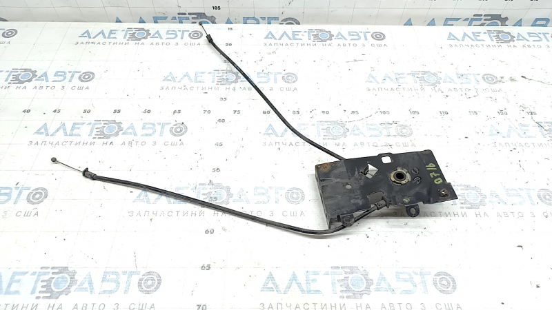 Bracket for opening the hood handle Audi Q7 16-26