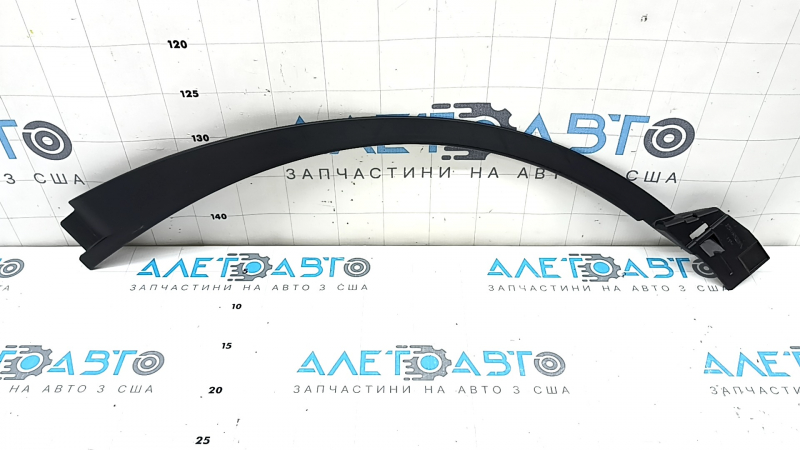 Rear left front fender arch trim for Honda CRV 23-26 on the body, scratches