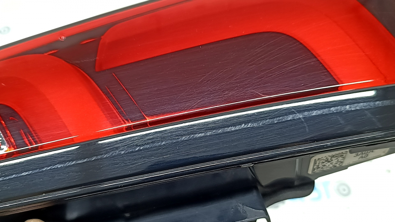 The inner light of the trunk door, left, Honda CRV 23-26, is worn