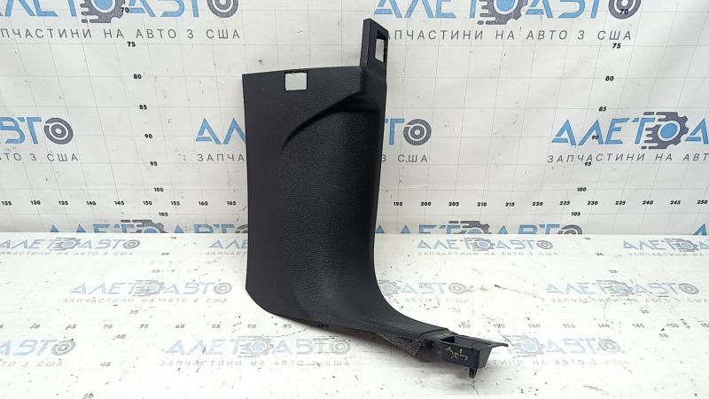 Right lower front pillar trim Audi Q7 16-26 black, scratches