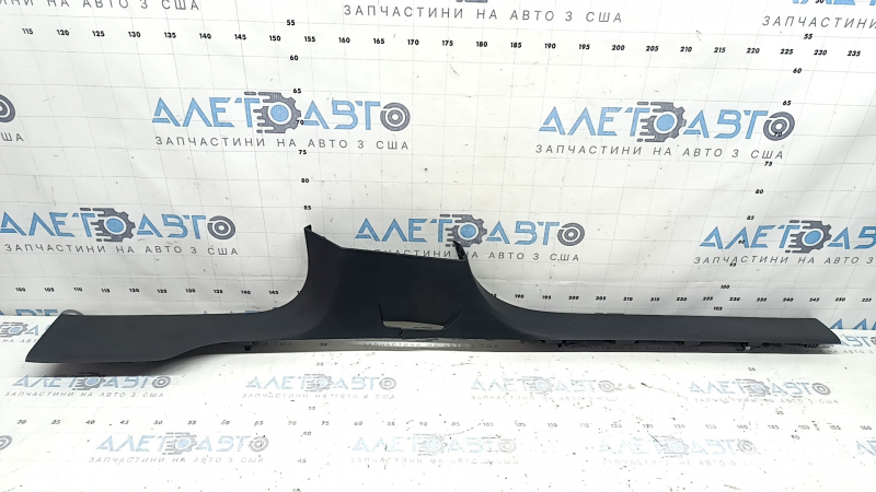 Inner left door sill trim Audi Q7 16-26 black, worn