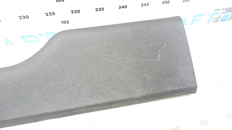 Inner left door sill trim Audi Q7 16-26 black, worn