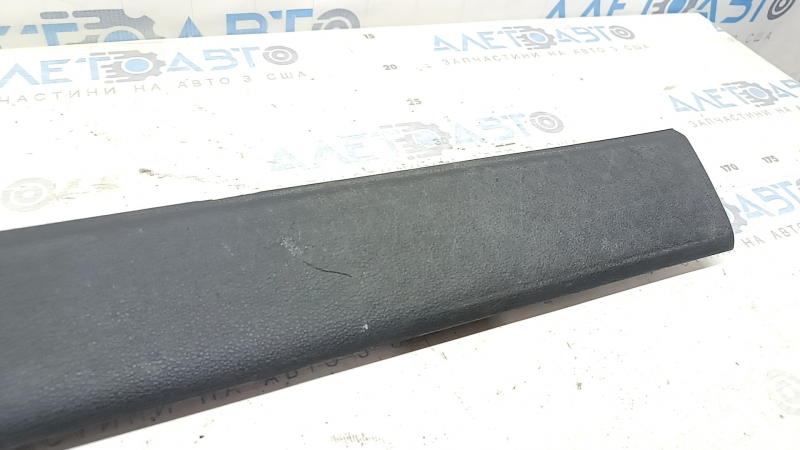 Inner left door sill trim Audi Q7 16-26 black, worn