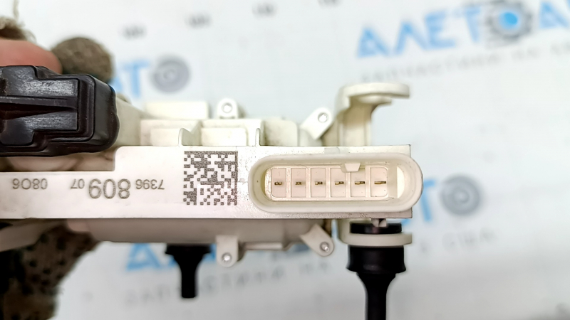 Rear left door closer BMW 5 G30 17-23