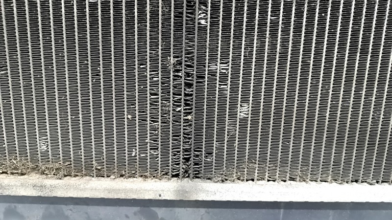 Water cooling radiator Honda Accord 13-17 hybrid, honeycombs are crushed