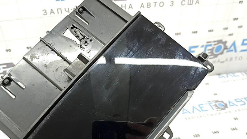 Box pocket for the center console of the Audi Q7 16-19, glossy black, worn
