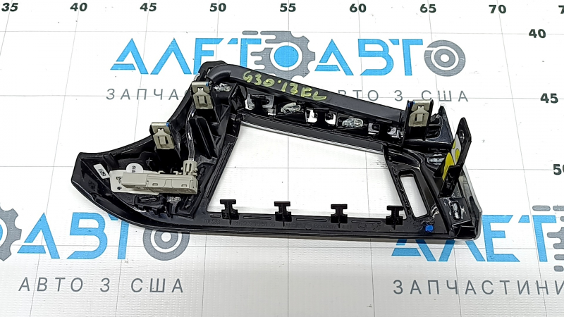 Left front panel trim for BMW 5 G30 17-20, walnut root wood, with backlight