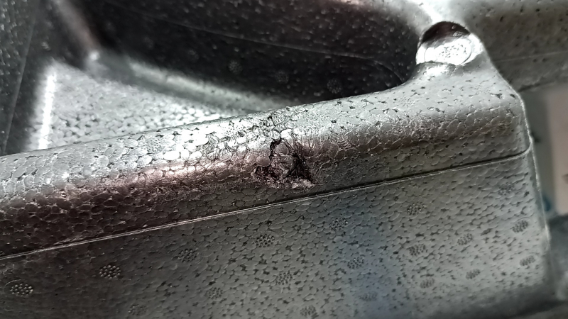 The foam plastic in the trunk under the spare wheel of the BMW 5 G30 17-23 is crushed