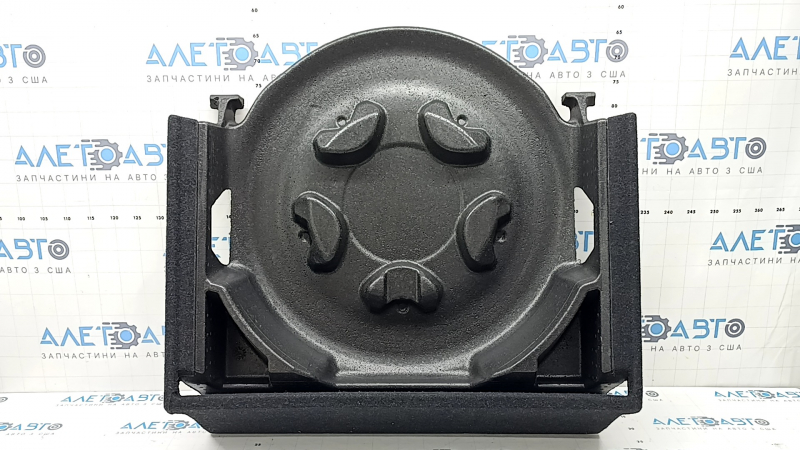 The foam plastic in the trunk under the spare wheel of the BMW 5 G30 17-23 is crushed