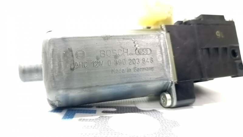 Steering wheel lift adjustment motor BMW 5 G30 17-23