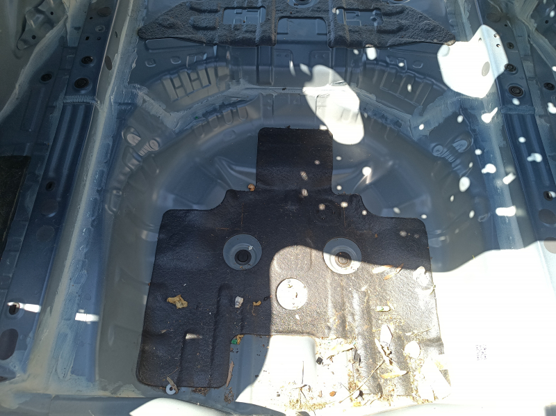 Trunk trough for Honda Accord 13-17 hybrid on the body