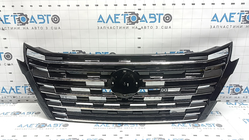 JP built Nissan Rogue 24-26 grille without camera