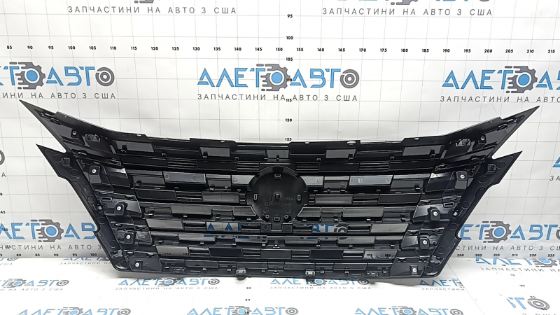 JP built Nissan Rogue 24-26 grille without camera