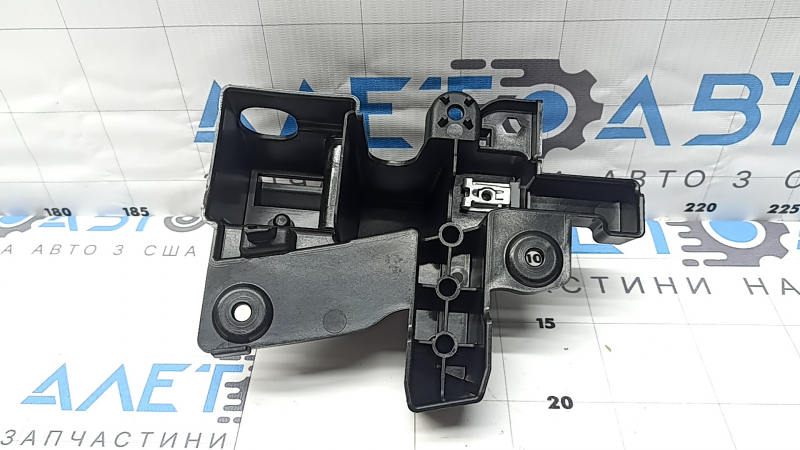 Front bumper mount, right, Audi e-tron GT 22-24