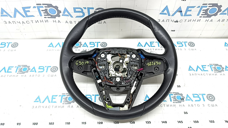 The steering wheel is bare BMW 5 G30 17-23 leather black, with heating, with driving assist, with paddle shifters, dented, the leather has peeled off