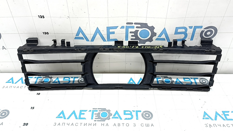 Lower grille of the front bumper central BMW 5 G30 17-20 under the radar, pokes