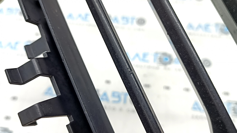 Lower grille of the front bumper central BMW 5 G30 17-20 under the radar, pokes