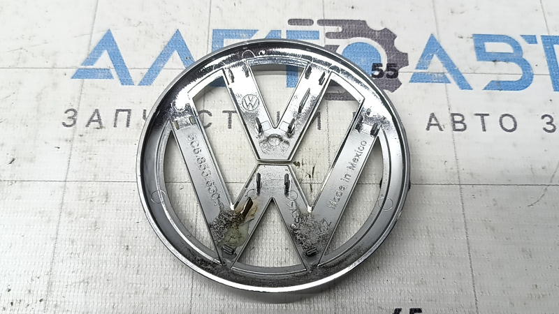 VW emblem trunk lid VW Passat b8 16-19 USA without backing