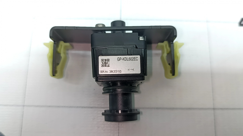 Rear view camera Nissan Ariya 23-26 on the glass of the trunk door