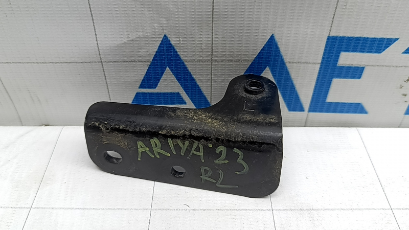 Left tailgate shock absorber bracket for Nissan Ariya 23-26 for electric shock absorber