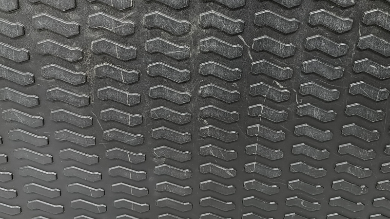 Trunk mat rubber Audi Q5 80A 18-25 black, scratches