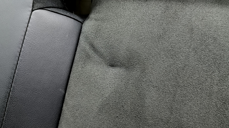 Rear seat cushion for Nissan Ariya 23-26, black leatherette, heated, wrinkled
