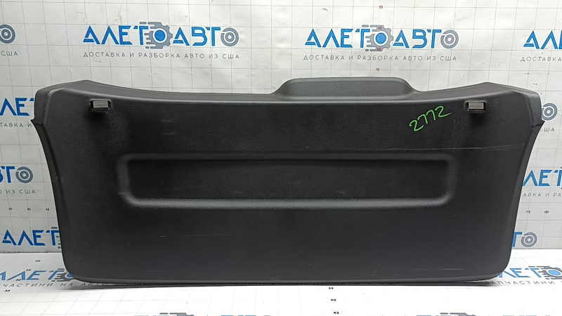The lower trim of the trunk door of the Nissan Ariya 23-26 is black, there are scratches, the plastic has turned white, the fastener is broken