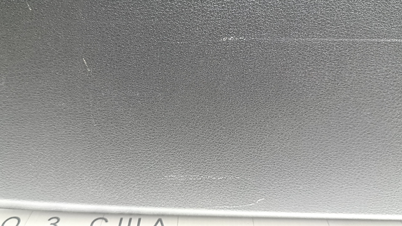 The lower trim of the trunk door of the Nissan Ariya 23-26 is black, there are scratches, the plastic has turned white, the fastener is broken