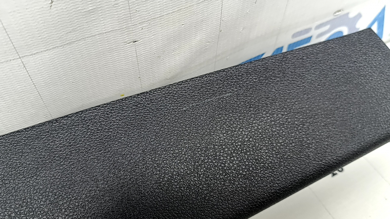 Upper trim of the trunk door of Kia Niro 17-22, black, scratched