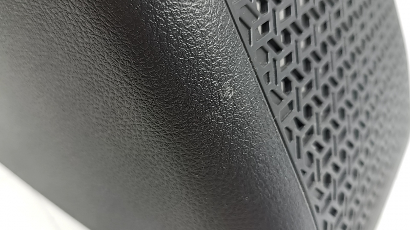 Nissan Ariya 23-26 center lower front panel trim with backlight, scratches